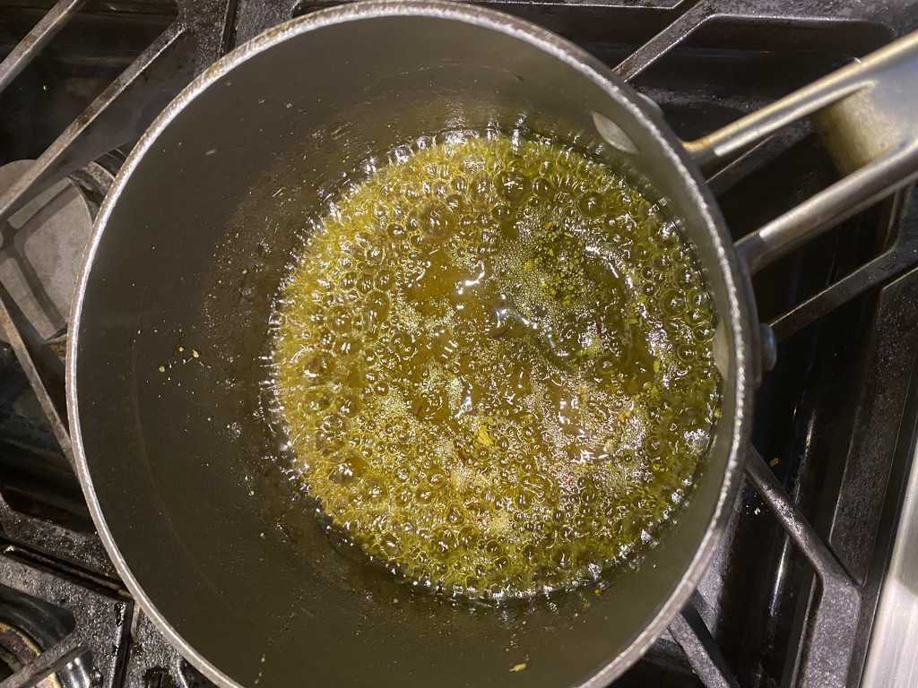 Preparing sugar syrup