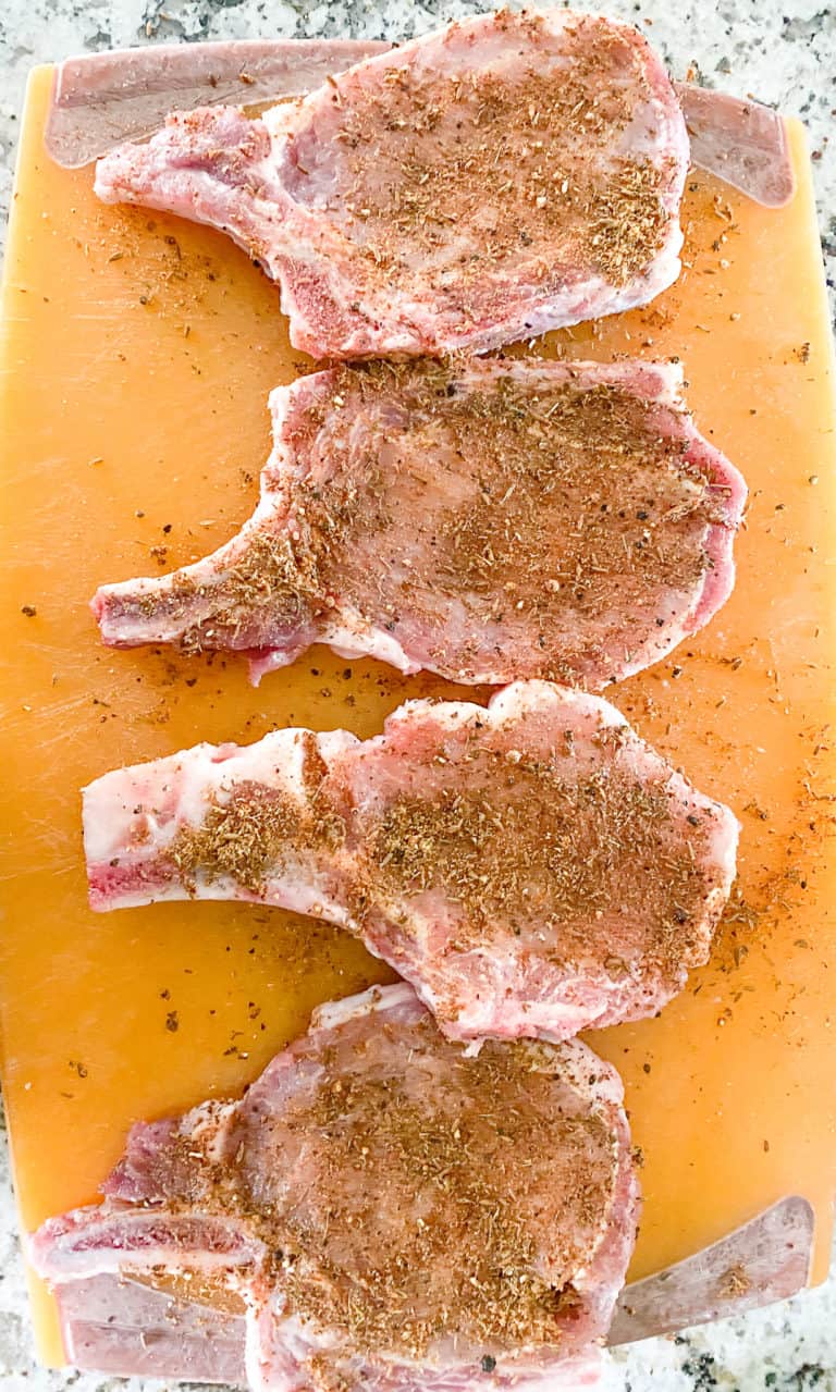 Pork chops with a rub 